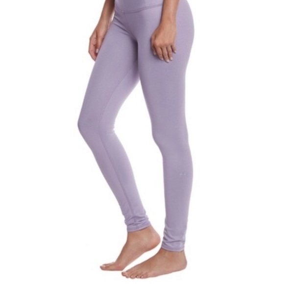 ALO Yoga Pants - Alo Yoga mid rise airbrush leggings in lilac, XS